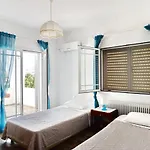 Antorina Beachfront With Private Pools Διαμέρισμα Kamari (Corinthia)