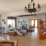 Διαμέρισμα Antorina Beachfront With Private Pools *