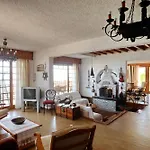 Antorina Beachfront With Private Pools Διαμέρισμα *