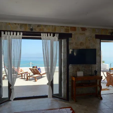 Antorina Beachfront With Private Pools * Kamari (Corinthia)