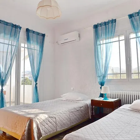 Antorina Beachfront With Private Pools 아파트