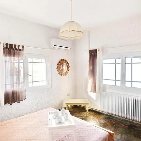 Apartment Antorina Beachfront With Private Pools *