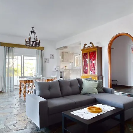 Antorina Beachfront With Private Pools * Kamari (Corinthia)