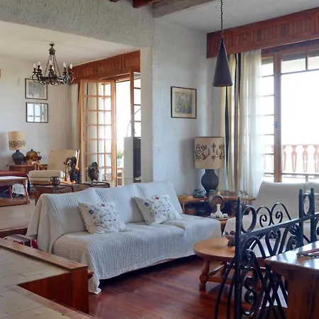 Antorina Beachfront With Private Pools *