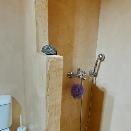 Daire Antorina Beachfront With Private Pools