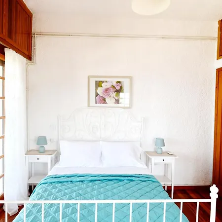 Antorina Beachfront With Private Pools Daire *