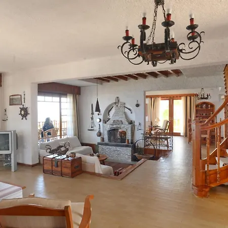 Daire Antorina Beachfront With Private Pools *