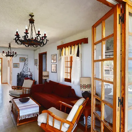 Antorina Beachfront With Private Pools * Kamari (Corinthia)