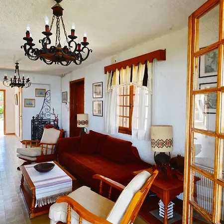 Apartmán Antorina Beachfront With Private Pools