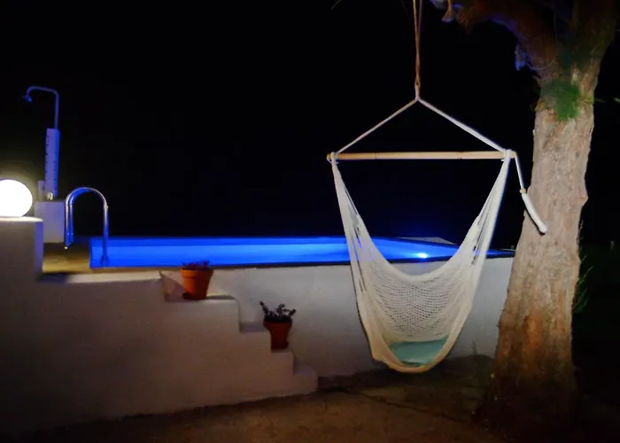 Antorina Beachfront With Private Pools شقة Kamari (Corinthia)