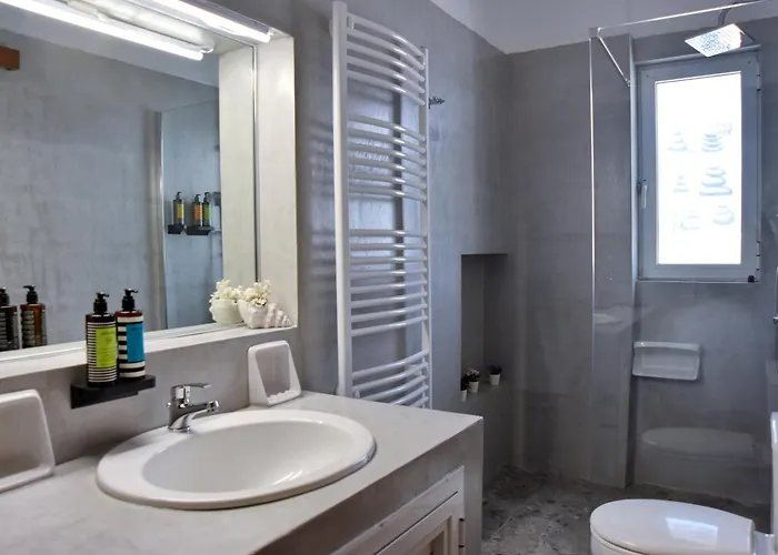 Antorina Beachfront With Private Pools Apartman Kamari (Corinthia)