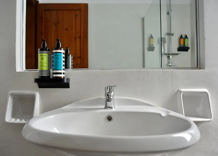 شقة Antorina Beachfront With Private Pools Kamari (Corinthia)