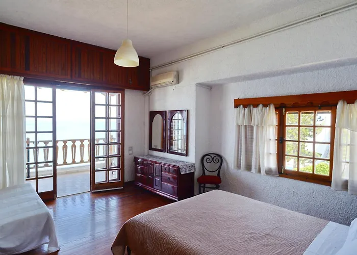 Antorina Beachfront With Private Pools Apartmán Kamari (Corinthia)