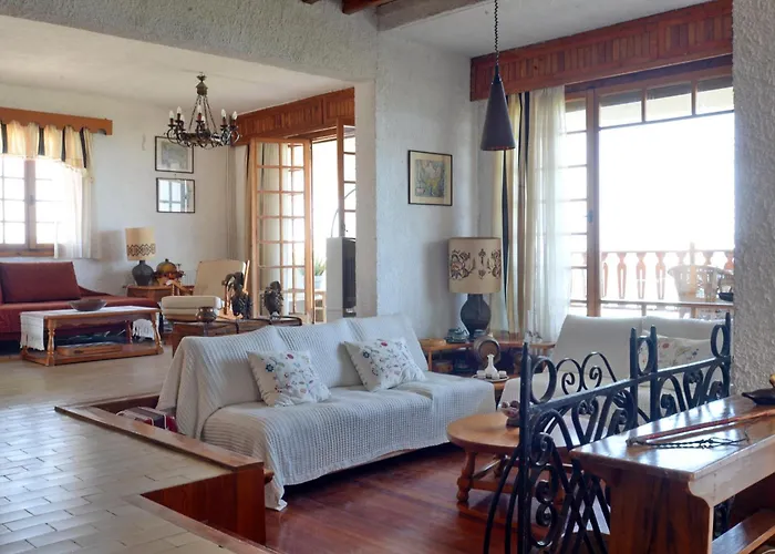 Antorina Beachfront With Private Pools *