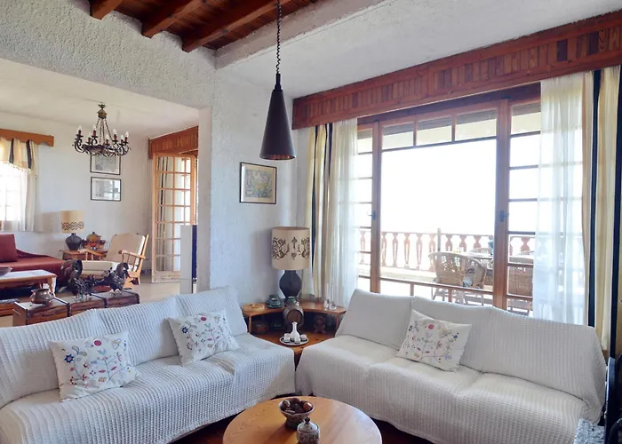 Antorina Beachfront With Private Pools Apartman Kamari (Corinthia)