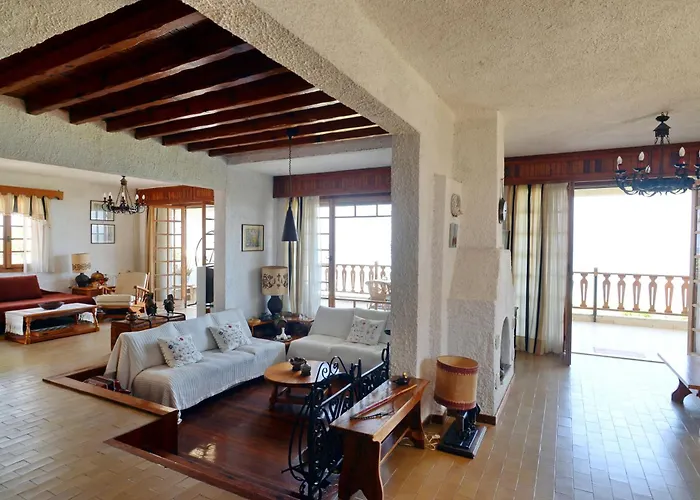 Antorina Beachfront With Private Pools Kamari (Corinthia)