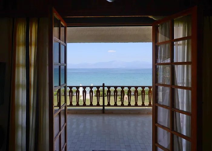 Antorina Beachfront With Private Pools *