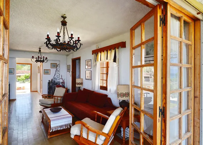 Antorina Beachfront With Private Pools * Kamari (Corinthia)