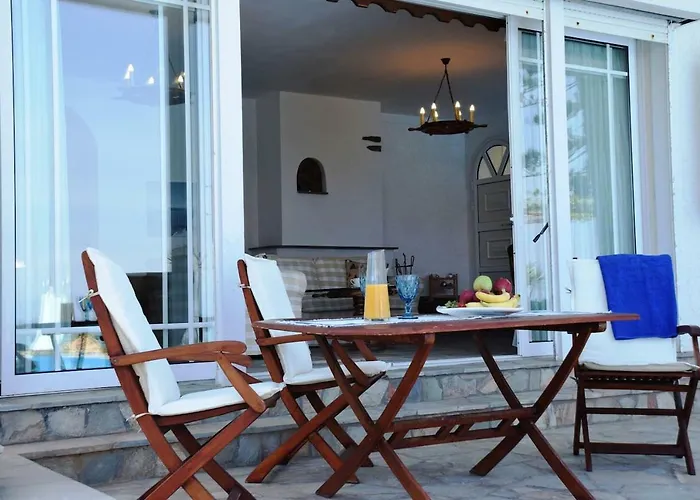 Apartman Antorina Beachfront With Private Pools Kamari (Corinthia)