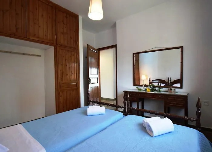 Antorina Beachfront With Private Pools Kamari (Corinthia)