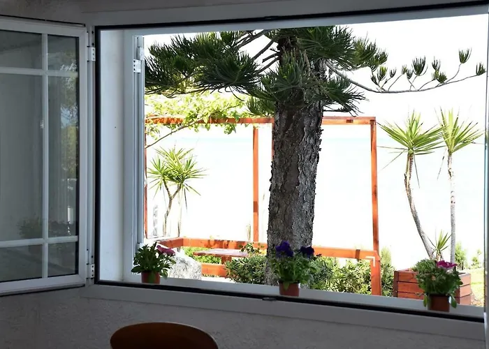 Antorina Beachfront With Private Pools Apartman *